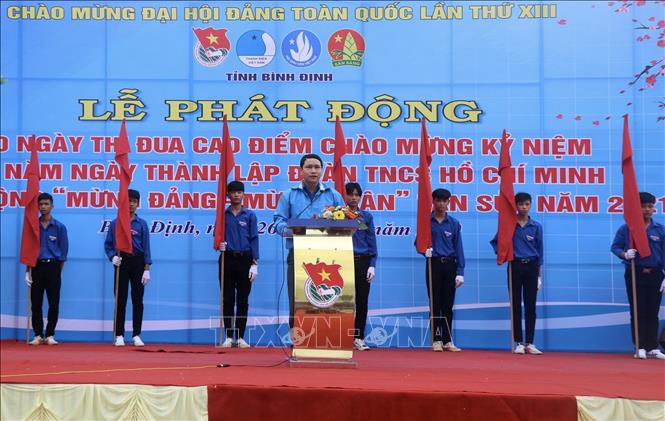 Trong ảnh: Ông Hà Duy Trung, Bí thư Tỉnh đoàn Bình Định kêu gọi tuổi trẻ Bình Định hưởng ứng đợt thi đua này. Ảnh: Nguyên Linh - TTXVN