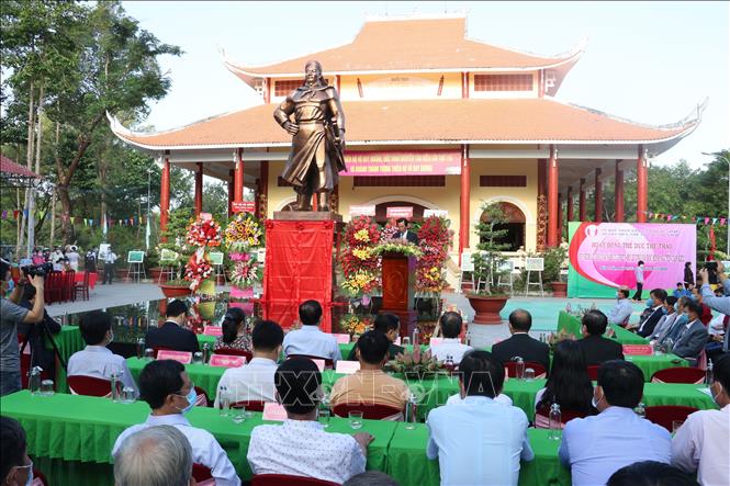 Trong ảnh: Quang cảnh Khánh thành tượng Thiên hộ Võ Duy Dương. Ảnh: Nguyễn Văn Trí - TTXVN