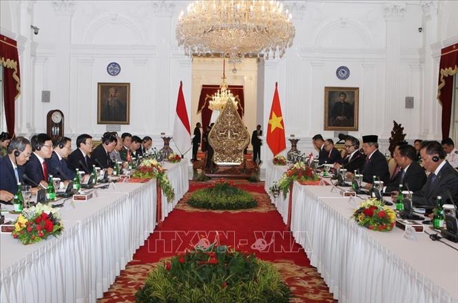 Trong ảnh: Tổng thống Cộng hòa Indonesia Susilo Bambang Yudhoyono hội đàm với Chủ tịch nước Trương Tấn Sang tại phủ tổng thống Indonesia (27/6/2013). Ảnh: Nguyễn Khang - TTXVN