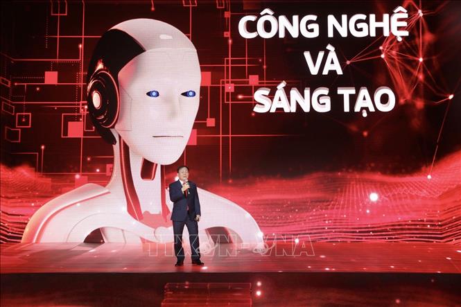 Trong ảnh: Thiếu tướng Lê Đăng Dũng, quyền Chủ tịch kiêm Tổng Giám đốc Tập đoàn Viettel phát biểu. Ảnh: Minh Quyết - TTXVN