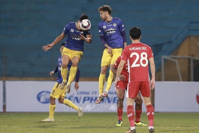 Trong ảnh: Kết thúc hiệp 1, hai đội hoà nhau 0-0. Ảnh: Tuấn Anh - TTXVN