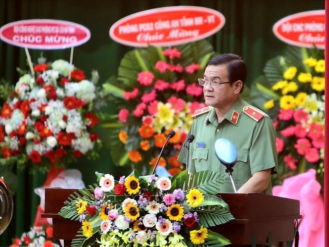 Trong ảnh: Thiếu tướng Lê Hồng Nam, Giám đốc Công an Thành phố Hồ Chí Minh, phát biểu tại buổi lễ.
Ảnh: Thành Chung - TTXVN