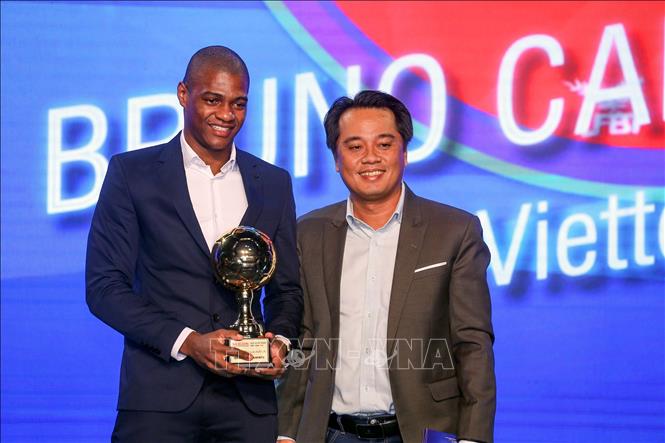 Photo: The best foreign player award goes to Bruno Cantanhede, who was among the key players of the 2020 V.League champions Viettel.  VNA Photo: Thanh Vũ