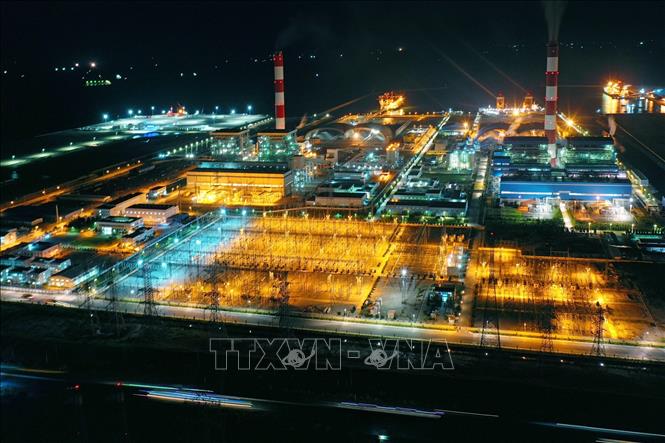  Trong ảnh: Một góc Trung tâm Nhiệt điện Vĩnh Tân. Ảnh: Ngọc Hà - TTXVN