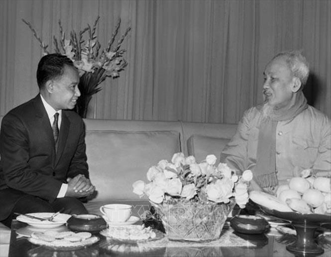 Trong ảnh: Chủ tịch Hồ Chí Minh tiếp Hoàng thân Norodom Phurissara, Bộ trưởng Ngoại giao Vương quốc Campuchia sang thăm Việt Nam (10/1/1968). Ảnh: Tư liệu TTXVN