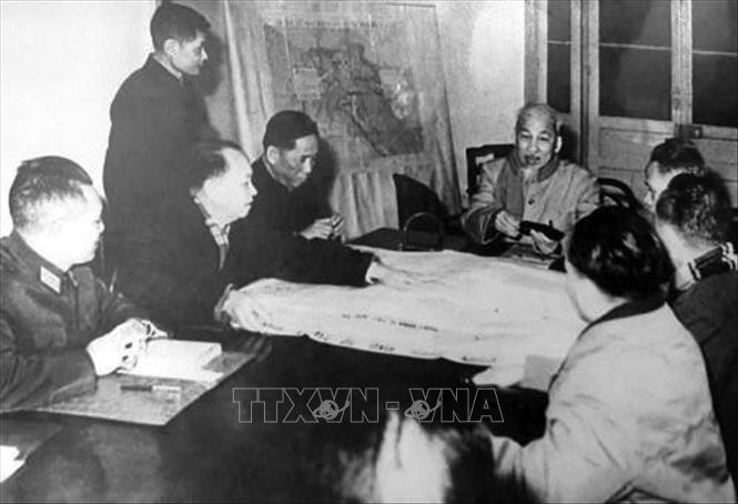 Trong ảnh: Bác Hồ cùng Bộ Chính trị họp bàn mở cuộc Tổng tiến công và nổi dậy Xuân Mậu Thân 1968. Ảnh: TTXVN