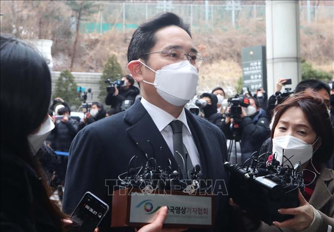 Trong ảnh: Người thừa kế Tập đoàn Samsung Lee Jae-yong tới Tòa án cấp cao Seoul, Hàn Quốc ngày 18/1/2021. Ảnh: Yonhap/TTXVN