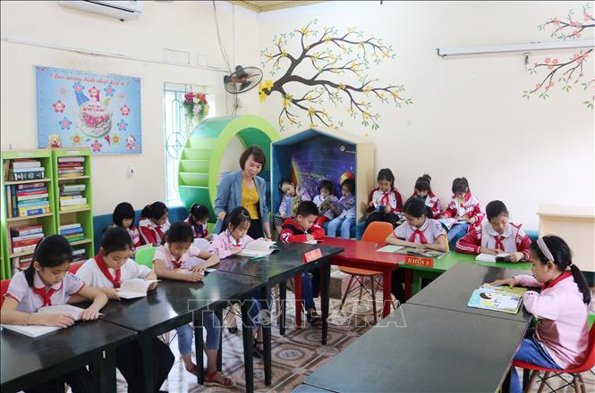 Trong ảnh: Thư viện trường Tiểu học Lý Tự Trọng mới được đầu tư xây dựng. Ảnh: Hoàng Nguyên - TTXVN