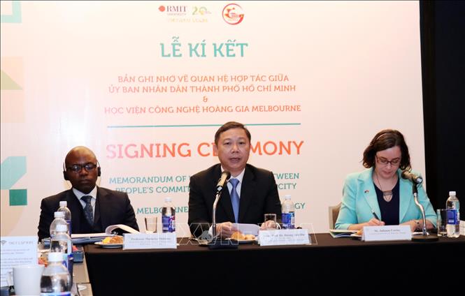Trong ảnh: Ông Dương Anh Đức, Phó Chủ tịch UBND Thành phố Hồ Chí Minh, phát biểu tại lễ ký Biên bản ghi nhớ hợp tác giữa Thành phố Hồ Chí Minh và Đại học RMIT. Ảnh: Xuân Khu - TTXVN