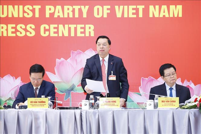 Trong ảnh: Đồng chí Lê Mạnh Hùng, Phó Trưởng ban Tuyên giáo Trung ương phát biểu tại buổi họp báo. Ảnh: Doãn Tấn - TTXVN