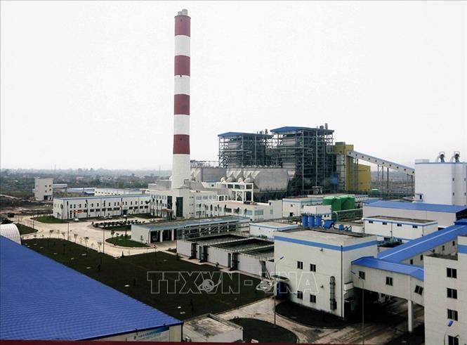 Trong ảnh: Nhà máy nhiệt điện Mạo Khê, công suất 440 MW, tại xã Bình Khê, huyện Đông Triều, tỉnh Quảng Ninh, do Tập đoàn công nghiệp Than-Khoáng sản đầu tư xây dựng, khánh thành ngày 12/3/2013. Ảnh: Trọng Đạt - TTXVN