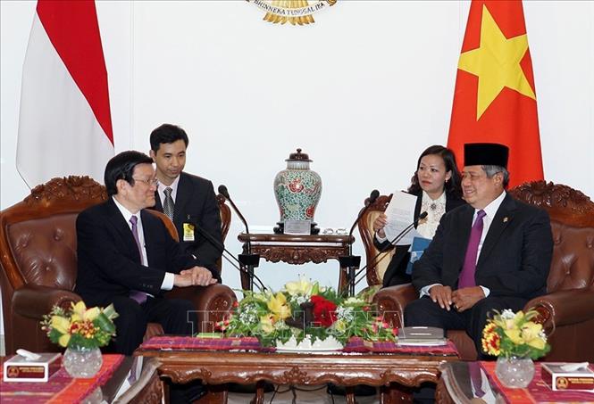 Trong ảnh: Ngày 27 - 28/6/2013, Chủ tịch nước Trương Tấn Sang thăm cấp Nhà nước tới Indonesia theo lời mời của Tổng thống Susilo Bambang Yudhoyono. Sau hội đàm chiều 27/6 tại Thủ đô Jakarta, hai bên đã nhất trí nâng cấp quan hệ trở thành Đối tác chiến lược. Ảnh: Nguyễn Khang – TTXVN