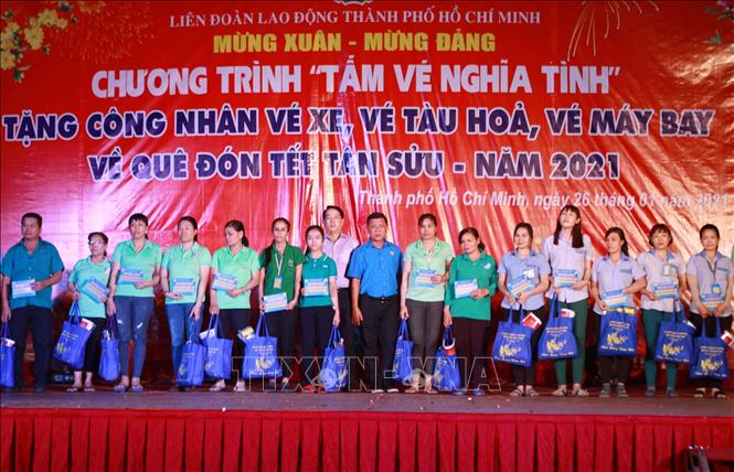 Thành phố Hồ Chí Minh: Chương trình tấm vé nghĩa tình tặng ...