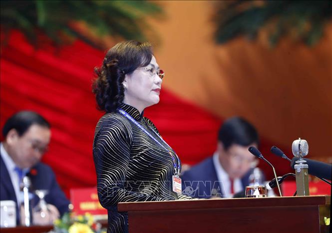 Photo: Governor of the State Bank of Vietnam Nguyen Thi Hong presents a discourse. VNA Photo