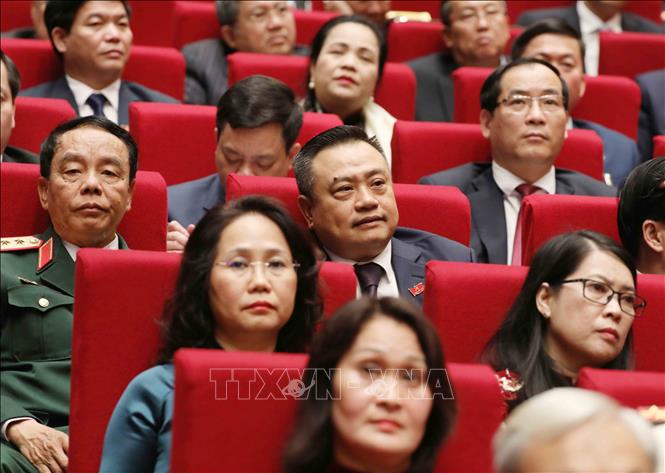 Trong ảnh: Đoàn đại biểu Đảng bộ tỉnh Lạng Sơn dự phiên thảo luận các văn kiện đại hội tại hội trường, sáng 28/1. Ảnh: TTXVN