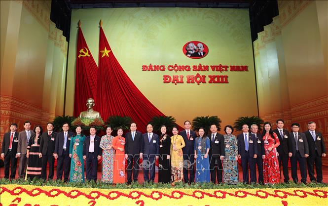 Trong ảnh: Thủ tướng Nguyễn Xuân Phúc chụp ảnh chung với các đại biểu dự Đại hội. Ảnh: TTXVN
