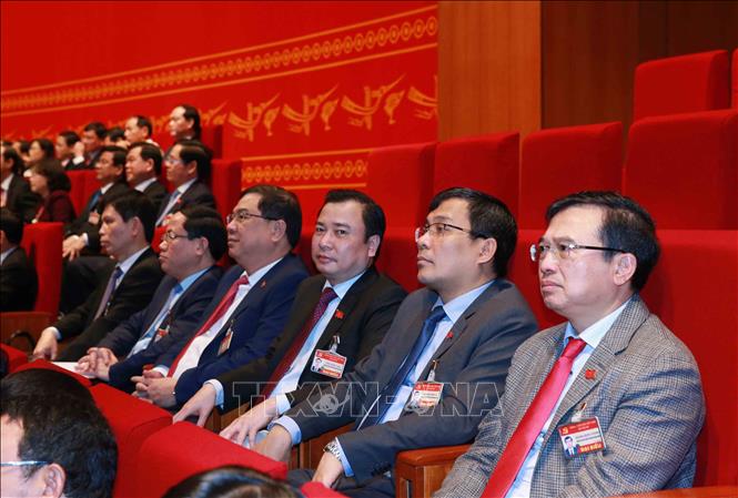 Trong ảnh: Đoàn đại biểu Đảng bộ Khối các cơ quan Trung ương dự phiên thảo luận các văn kiện đại hội tại hội trường, sáng 28/1. Ảnh: TTXVN
