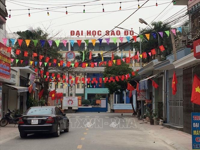 Trong ảnh: Đại học Sao Đỏ được dùng làm điểm cách ly tập trung. Ảnh: TTXVN phát