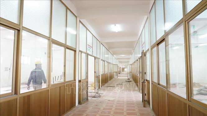 Photo: A corner of Sao Do University is being upgraded for the third field hospital. VNA Photo