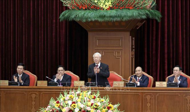 Sáng 31/1/2021, Hội nghị lần thứ nhất Ban Chấp hành Trung ương Đảng khoá XIII tiến hành phiên họp để bầu Bộ Chính trị, Tổng Bí thư, Ban Bí thư, Ủy ban Kiểm tra Trung ương Đảng, Chủ nhiệm Ủy ban Kiểm tra Trung ương Đảng. Đồng chí Nguyễn Phú Trọng được tín nhiệm bầu làm Tổng Bí thư Ban Chấp hành Trung ương Đảng Cộng sản Việt Nam khóa XIII. Ảnh: TTXVN