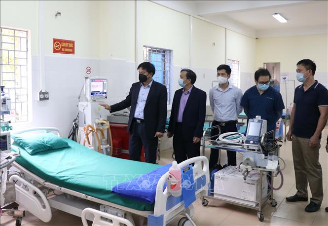 Trong ảnh: Với những trang thiết bị máy móc hiện đại, Bệnh viện dã chiến có thể triển khai các kỹ thuật cao về hồi sức tương đương với bệnh viện tuyến Trung ương. Ảnh: Xuân Tiến-TTXVN.