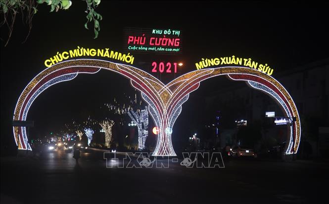 Trong ảnh: Đường 3/2, Khu đô thị Phú Cường, thành phố Rạch Giá (Kiên Giang) về đêm.Ảnh:Lê Huy Hải - TTXVN