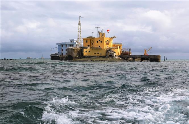 Photo: A view of Da Lon B island. VNA Photo: Thành Đạt