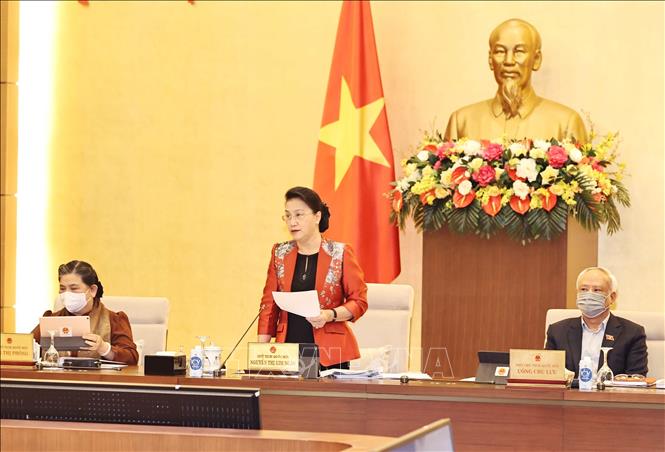 Photo: Chairwoman Nguyen Thi Kim Ngan chairs the session. VNA Photo: Trọng Đức
