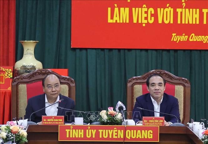 Thủ tướng Nguyễn Xuân Phúc tại buổi làm việc với lãnh đạo chủ chốt tỉnh Tuyên Quang. Ảnh: Thống Nhất – TTXVN