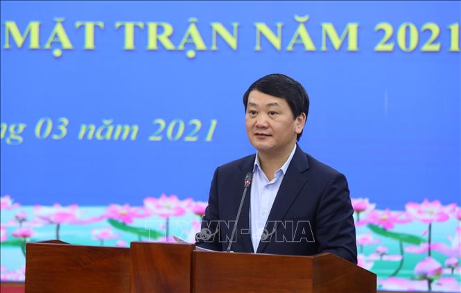 Phó Chủ tịch – Tổng Thư ký UBTƯ MTTQ Việt Nam Hầu A Lềnh phát biểu tại hội nghị. Ảnh: Minh Đức - TTXVN