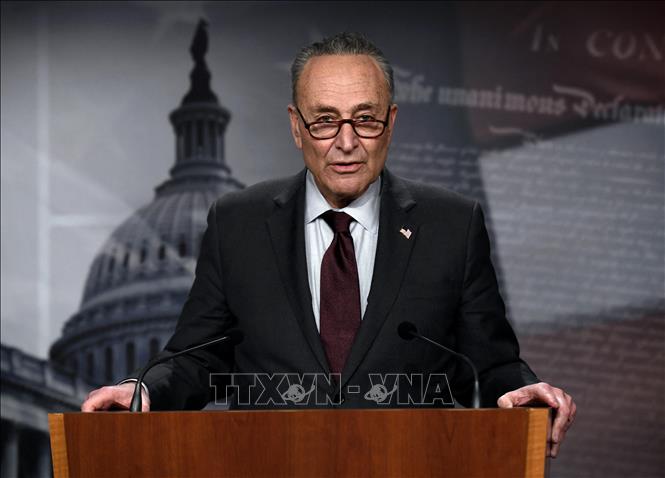 Trong ảnh: Lãnh đạo phe đa số tại Thượng viện Mỹ, Thượng nghị sĩ đảng Dân chủ Chuck Schumer, phát biểu tại cuộc họp báo ở Washington, DC, ngày 2/2/2021. Ảnh: AFP/TTXVN