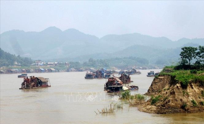 Những chiếc tàu cuốc 