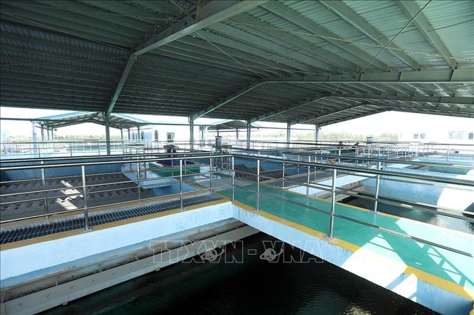 Trong ảnh: Cụm các bể lọc nước nhà máy. Ảnh: Phan Tuấn Anh - TTXVN