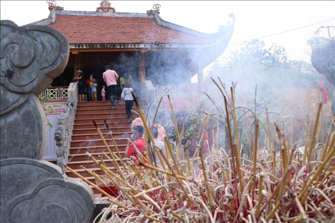 Lễ hội nhằm tri ân Nàng Han - nữ tướng tài ba đã anh dũng đứng lên đánh đuổi giặc ngoại xâm phương Bắc. Ảnh: Nguyễn Oanh-TTXVN
