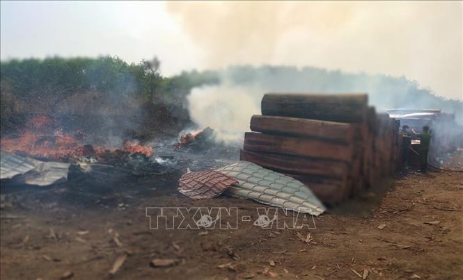Trong ảnh: Hiện trường vụ cháy. Ảnh: TTXVN phát
