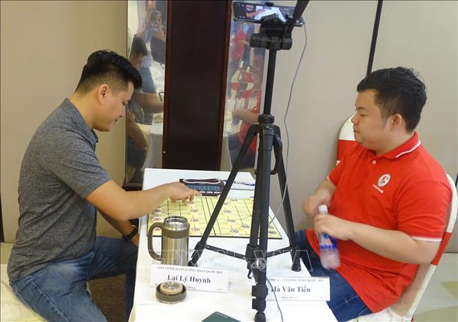 Giải quy tụ gần 100 VĐV nam, nữ mạnh nhất đến từ các tỉnh, thành, ngành trên cả nước. Ảnh: Huỳnh Ngọc Sơn - TTXVN