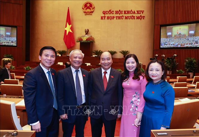 Chủ tịch nước Nguyễn Xuân Phúc và các đại biểu. Ảnh: Thống Nhất – TTXVN
