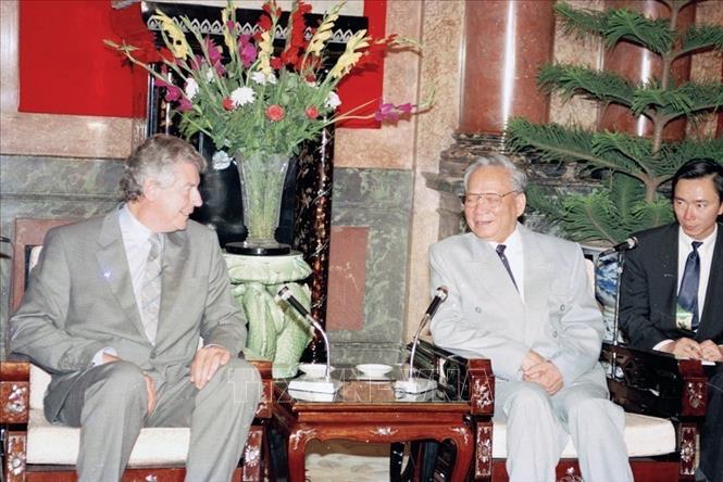 Trong ảnh: Chủ tịch nước Lê Đức Anh tiếp Thủ tướng Hà Lan Wim Kok thăm hữu nghị chính thức Việt Nam từ 10 - 14/6/1995. Ảnh: Minh Đạo - TTXVN