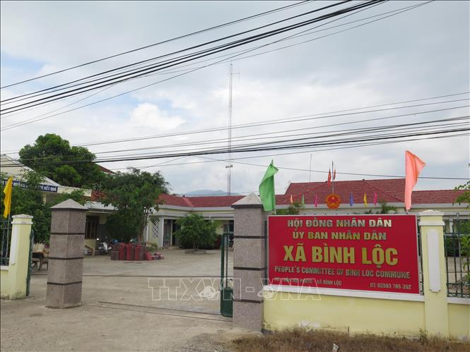 Trong ảnh: Trụ sở UBND xã Bình Lộc, một xã đồng bằng sáp nhập từ 2 xã Diên Bình và Diên Lộc đạt chuẩn nông thôn mới năm 2021. Ảnh: Phan Sáu - TTXVN
