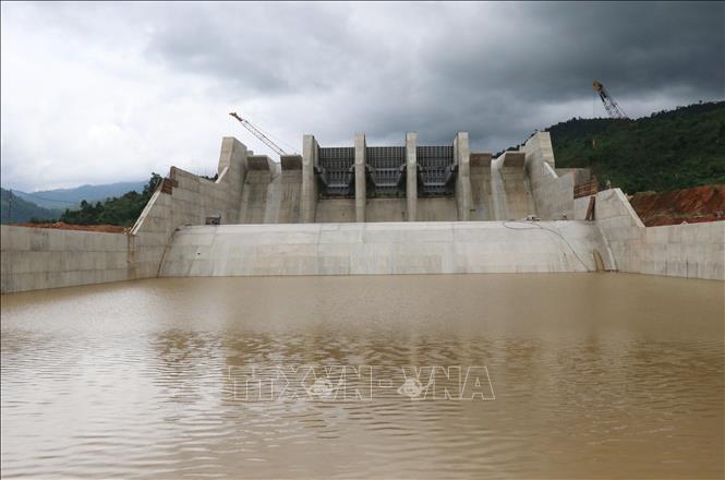 Tràn xả lũ công trình hồ chứa nước Mỹ Lâm. Ảnh: Phạm Cường-TTXVN