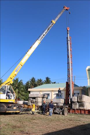 Trong ảnh: Khởi công xây dựng trường THCS Châu Hòa. Ảnh: Huỳnh Phúc Hậu - TTXVN