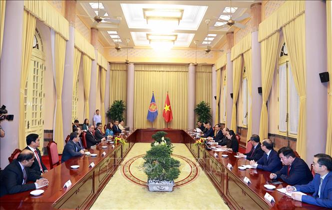 Chủ tịch nước Nguyễn Xuân Phúc tiếp Đại sứ, Đại biện các nước thành viên ASEAN. Ảnh: Thống Nhất – TTXVN