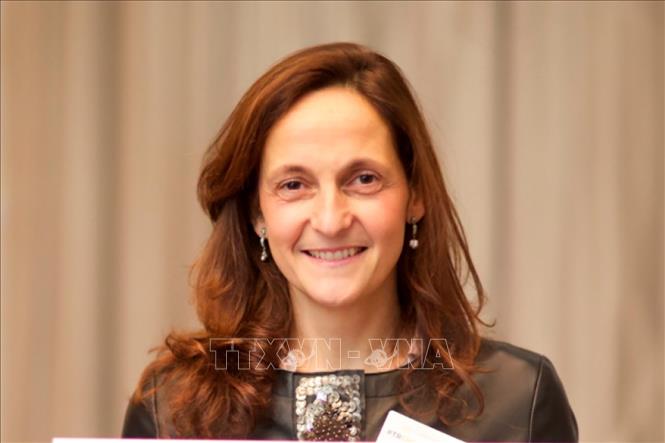 Trong ảnh: Bà Alessandra Galloni hiện là trợ lý của Tổng biên tập Hãng tin Reuters, quản lý các phóng viên tại 200 địa bàn trên khắp thế giới. Bà từng tốt nghiệp Đại học Harvard và Trường Kinh tế London. Ảnh: Twitter/Aagalloni/TTXVN
