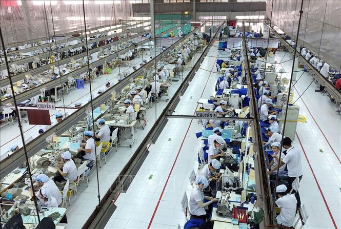 5 năm trở lại đây, Ninh Thuận đã có bước phát triển đột phá trong nhiều lĩnh vực. Tốc độ tăng GRDP bình quân đạt 10,2%/năm; GRDP bình quân đạt 60,1 triệu đồng/người, tăng 2,17 lần so với năm 2015. Ảnh: Công Thử - TTXVN