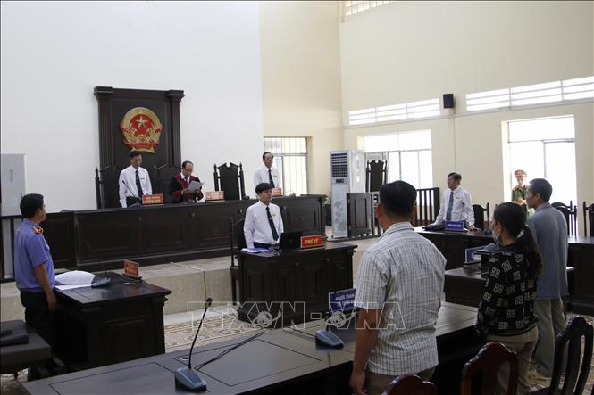 Trong ảnh: Quang cảnh phiên tòa. Ảnh: Kim Há-TTXVN