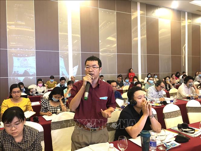 Trong ảnh: Đại diện doanh nghiệp Hàn Quốc phát biểu tại hội nghị đối thoại. Ảnh: Nguyễn Văn Việt - TTXVN
