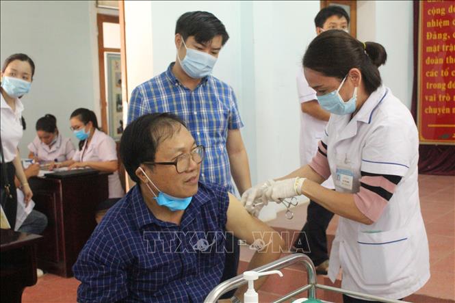 Nghá»‡ An Báº¯t Ä'áº§u Tiem Vaccine Phong Covid 19 áº£nh Thá»i Sá»± Trong NÆ°á»›c Ná»™i Chinh Ngoáº¡i Giao Thong Táº¥n Xa Viá»‡t Nam Ttxvn