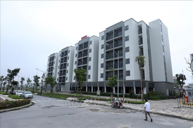 Trong ảnh: Đường giao thông xung quanh dự án CT-08 đã được hoàn thành phục vụ việc đi lại của người dân được thuận tiện. Ảnh: Phan Tuấn Anh - TTXVN