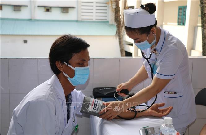 Đồng Tháp tiêm vaccine phòng COVID-19 đợt 2 - Ảnh thời sự ...