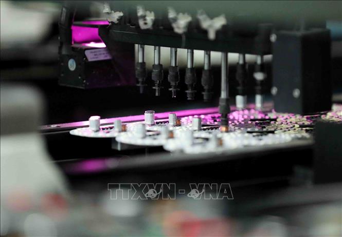 Trong ảnh: Công ty đang từng bước đầu tư cơ sở hạ tầng, nâng cấp hiện đại hoá dây chuyền sản xuất. Ảnh: Thanh Tùng – TTXVN